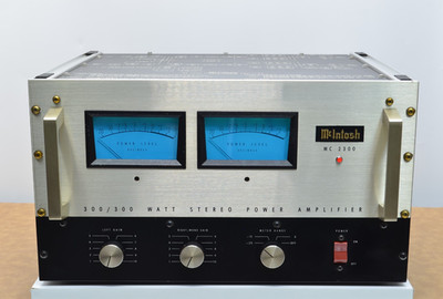 McIntosh MC2300 Stereo Power Amplifier Excellent Condition Working 120V w/Manual