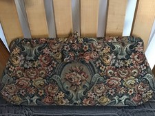 VINTAGE FLORAL TAPESTRY CLUTCH  COIN PURSE