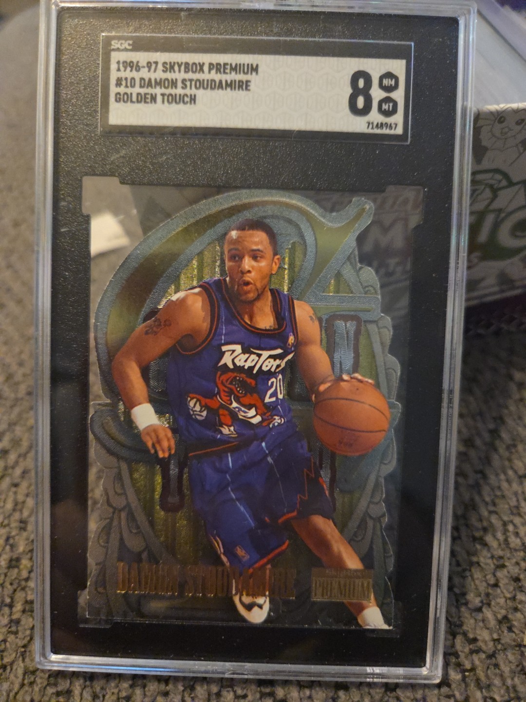 1996-97 Skybox Premium - Golden Touch Damon Stoudamire #10