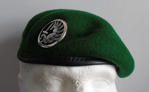 French Foreign Legion 2nd Foreign Parachute Regiment Beret & Badge  - 2 REP