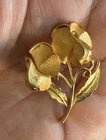 Vintage Signed Crown Trifari Gold Tone Flower Floral Brooch Pin Jewelry