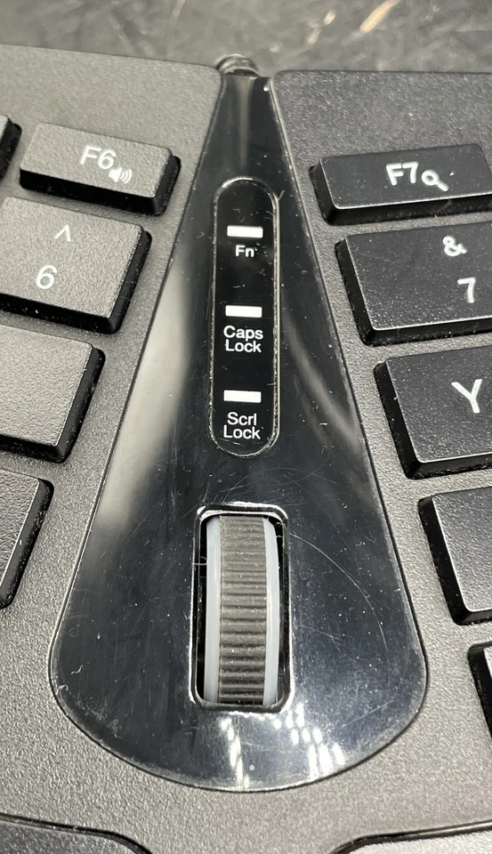 Teclado dividido ergonómico con cable Perixx Periduo-406 con rueda de desplazamiento integrada Foto 3 de 4