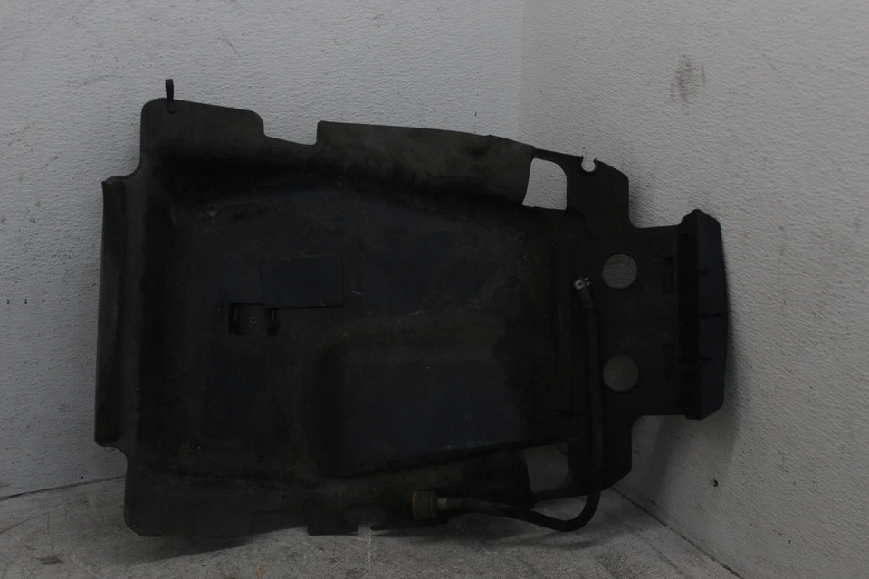 03-09 SUZUKI BURGMAN 650 AN650 OEM UNDER SEAT FENDER TANK PANEL j15 - Image 3 of 4