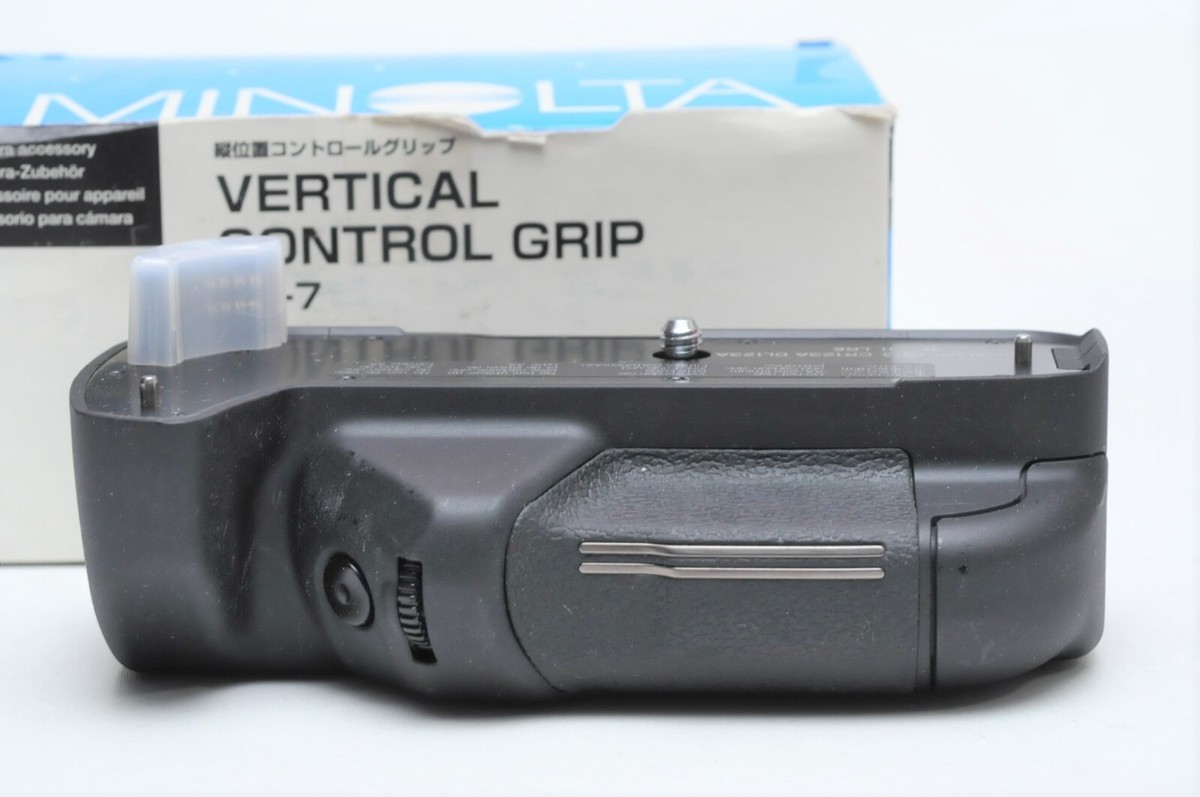 Minolta VC-7 Vertical Control Grip for α-7 a-7 35mm Film SLR Minolta VC-7 Vertical Control Grip for α-7 a-7 35mm Film SLR