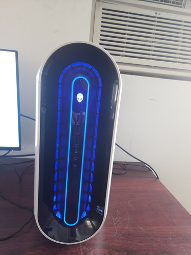 Dell Alienware Aurora R12 INTEL i7-11700F, 256GB SSD + 1TB HDD,32GB RAM RTX 3070 - Picture 2 of 6