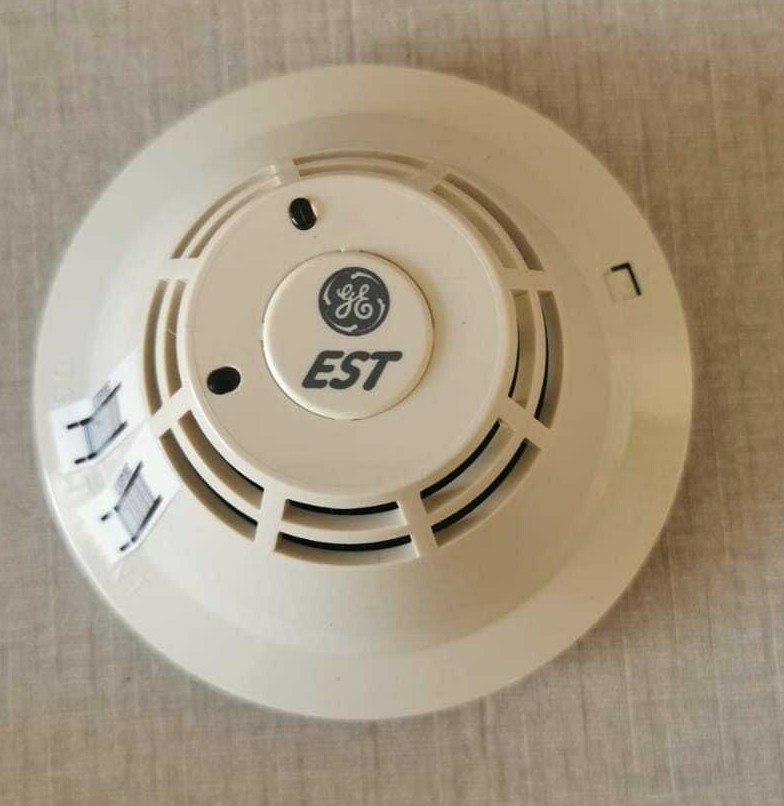EST SIGA-PS INTELLIGENT PHOTO DETECTOR | eBay