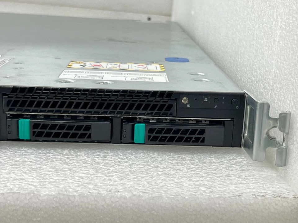 EMC2 / DELL KYBFP FIBRE CHANNEL SERVER with 2.2TB Capacity (4 Mix HDD) & RAM - Image 4 of 4