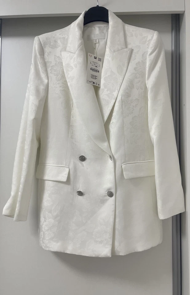 ZARA OYSTER WHITE LAPEL COLLAR DOUBLE BREASTED BLAZER WITH SHOULDER PADS SIZE L - Image 2 of 4
