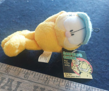 Garfields Choice Cat Toy PAWS 6 in