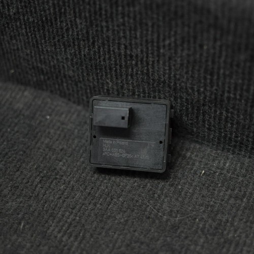 Taste des Telefonsteuerschalters VW Passat B7 3AA035624