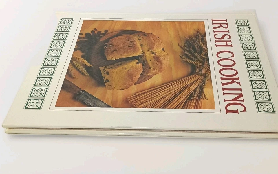 IRISH COOKBOOK: 1991 Crescent Books HC 37 Irish Recipes 75 Color Illustrations — 第 3/4 张图片