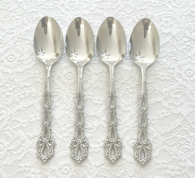 (4) Oneida Community CHANDELIER Betty Crocker Stainless Teaspoons *SHIPS FREE*