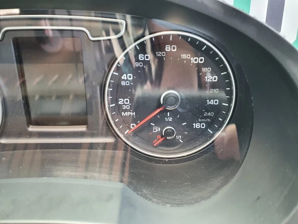 Audi Q3 ECU 04L907309K Lockset Instrument Cluster *516 04L907309K - Image 3 of 4