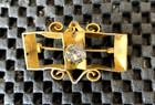 VINTAGE GOLD TONE WITH FAUX DIAMOND PINBACK BROOCH COLLECTIBLE 1 1/2" X 1" — photo 3