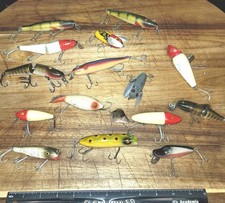 Antique Wood Lure Lot Creek Chub Heddon Old Tackle Box Baits