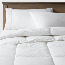 Full/Queen All Seasons Performance Down Alternative Comforter - Threshold: 250