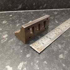 VINTAGE  CAST IRON ANGLE PLATE 3 INCH X 1 1/2 INCH X 1 1/2 INCH  GOOD CONDITION 