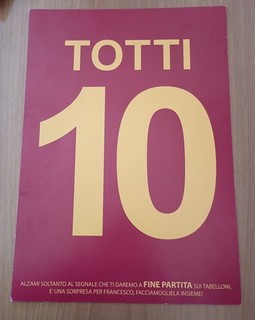 A.S ROME CARDBOARD CHOREOGRAPHY LAST GAME TOTTI ROME GENOA 2017