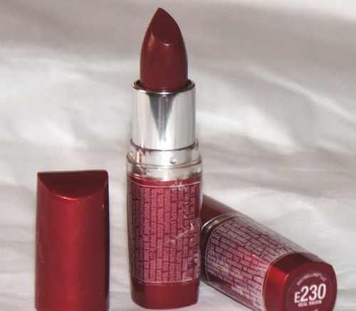 1 piece of MAYBELLINE Moisture Extreme lipstick ** Choose Color 💄💋 - Picture 8 of 39