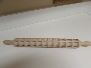 Ravioli or Dumpling Press 20 inches Long 11 Slots 4 Rows Mint Condition New
