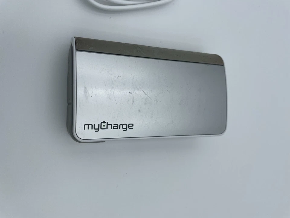 Power Bank myCharge Hub 6000mAh RFAM-0229 Cargador Portátil Plateado B00CGY4KHM OEM Foto 4 de 4