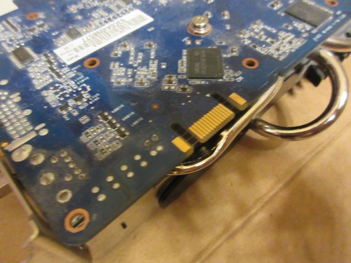 ASUS Nvidia 9600 GT Silent 512MB GDDR3 256-Bit Graphics Dual-Slot Video Card - Picture 6 of 10