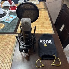 Rode NT1 5th Generation Condenser Microphone, Shock Mount, Black