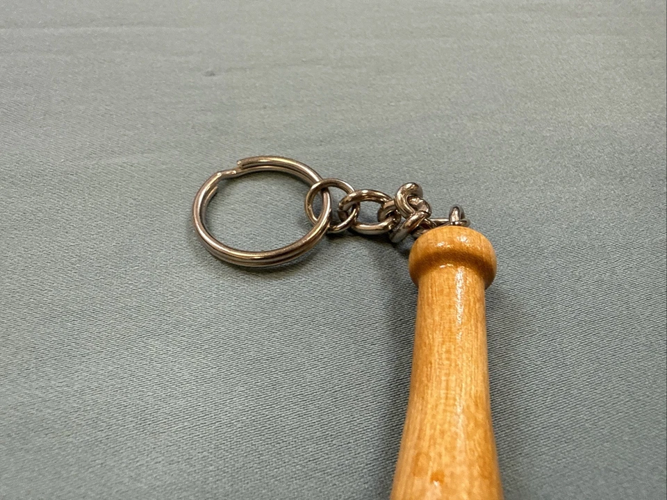 Vintage Chicago Cubs Baseball Bat Natural Wood Keychain MLB 2005 4” - Image 4 of 4