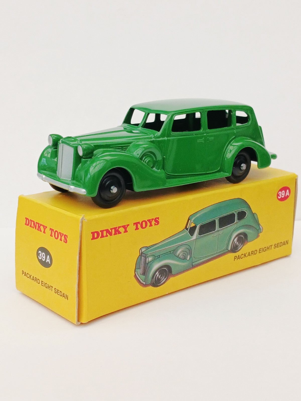 Dinky 39a, Packard Super 8 Tourer - Free Price Guide & Review