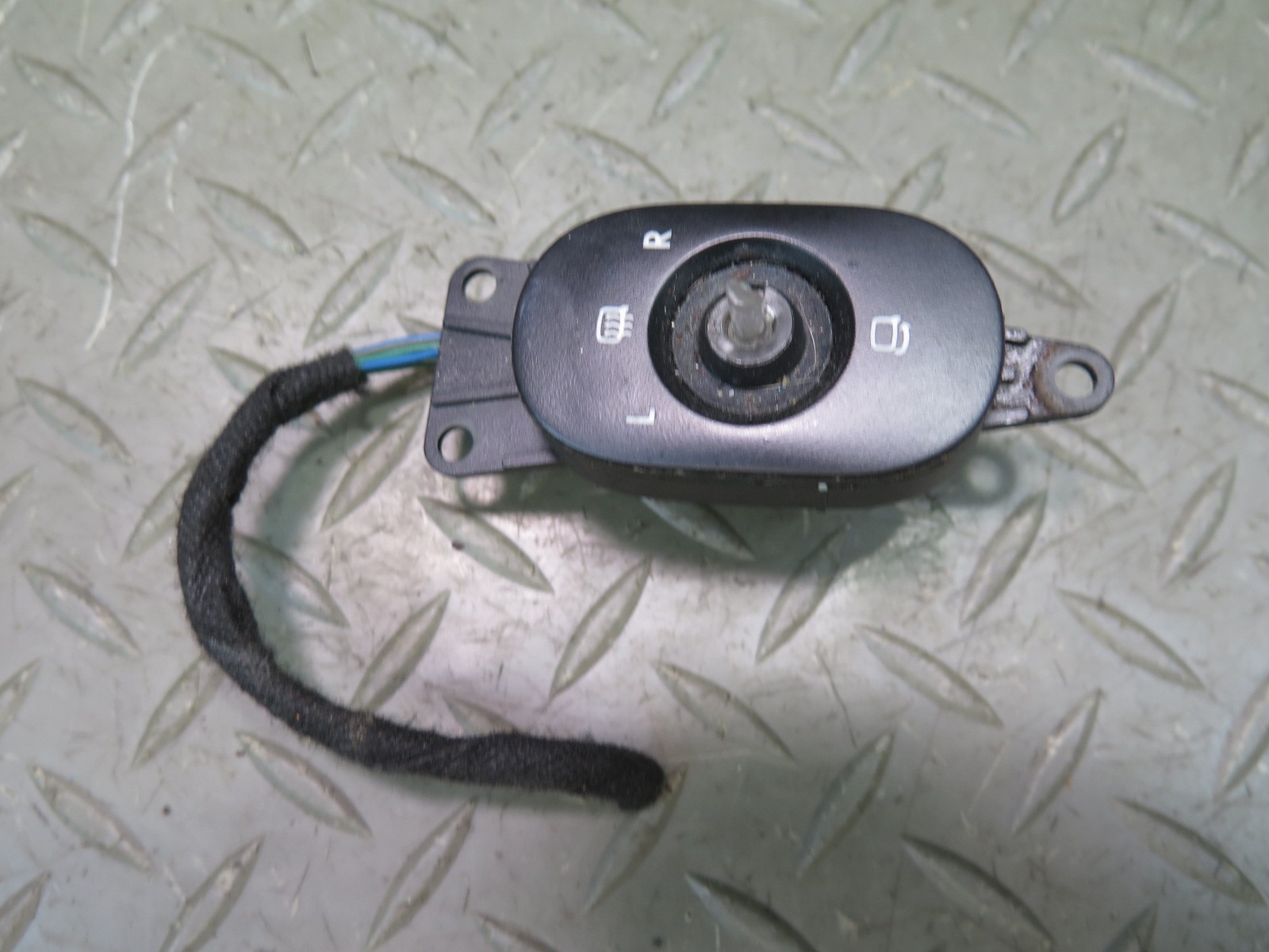 2006-2012 BENTLEY FLYING SPUR DOOR POWER MIRROR CONTROL SWITCH