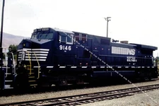 NORFOLK SOUTHERN NS 9146 ORIGINAL SLIDE ⇾ C40-9W engine
