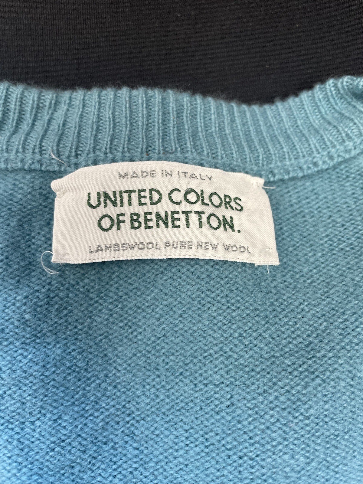 BENETTON  basic V neck wool sweater - image 4