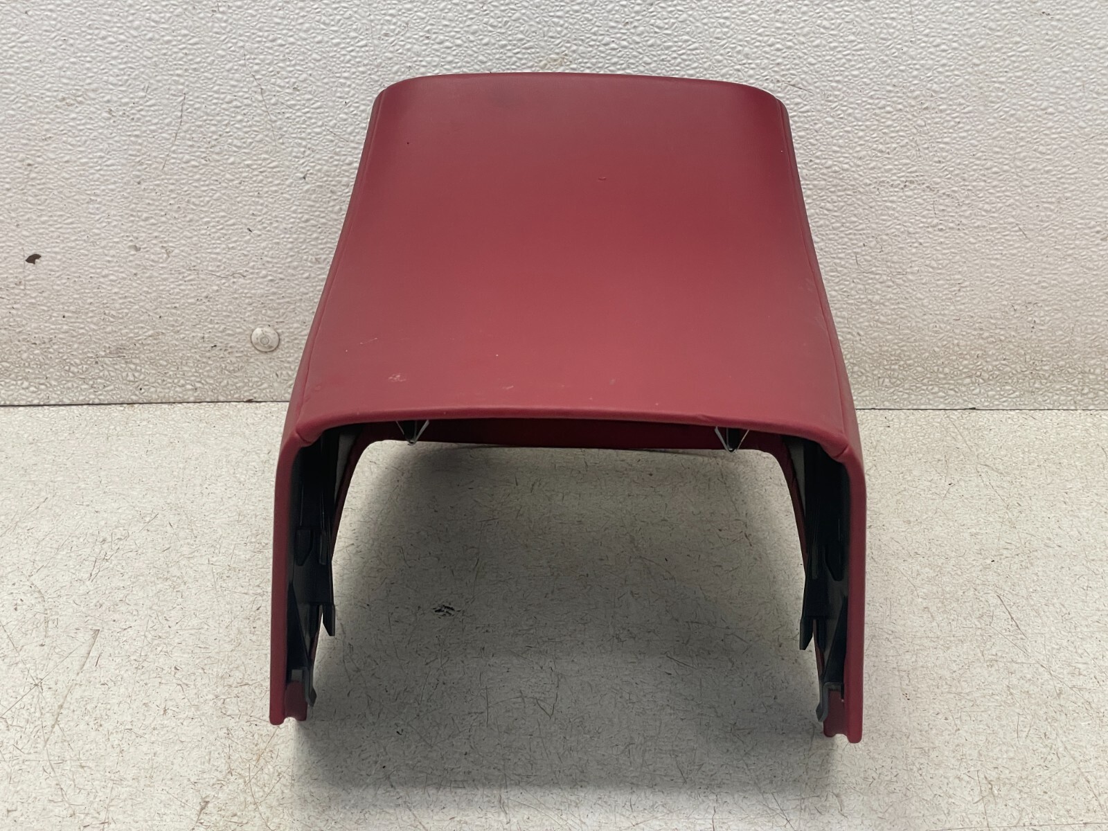 17 18 Maserati Levante Rear Center Console Housing Cover Panel Trim Red 1442 OEM