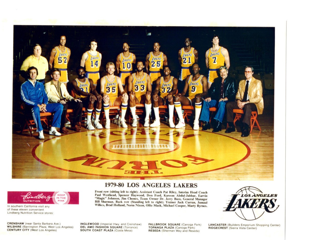 スポーツ・フィットネス Los Angeles Lakers: The Complete History 1979 1980 LOS ANGELES LAKERS TEAM PHOTO BASKETBALL NBA