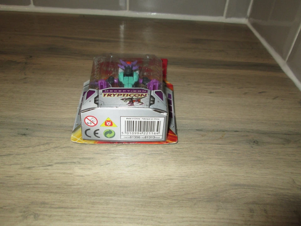 Transformers Classics legends of Cybertron Trypticon Sealed (2006) MOC - Image 3 of 4