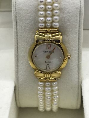 Z31 NINA RICCI W-958 レディース腕時計 スイス製 稼働品 Nina Ricci Watch Swiss Quartz #520389 SM 958 Gold Bows Real Pearls