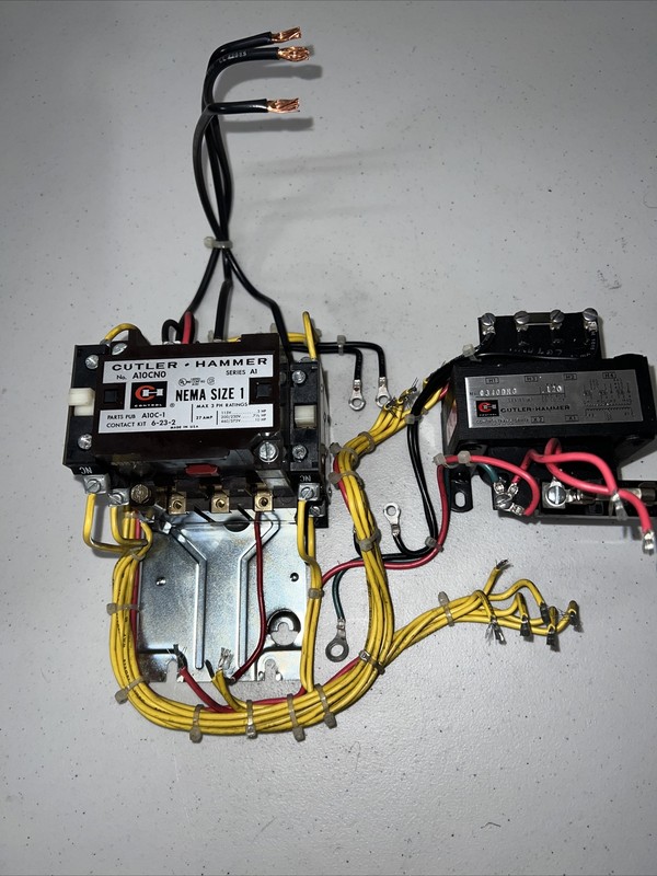 Cutler Hammer A10CNO, Nema Size 1, Series A1, Motor Starter With Transformer