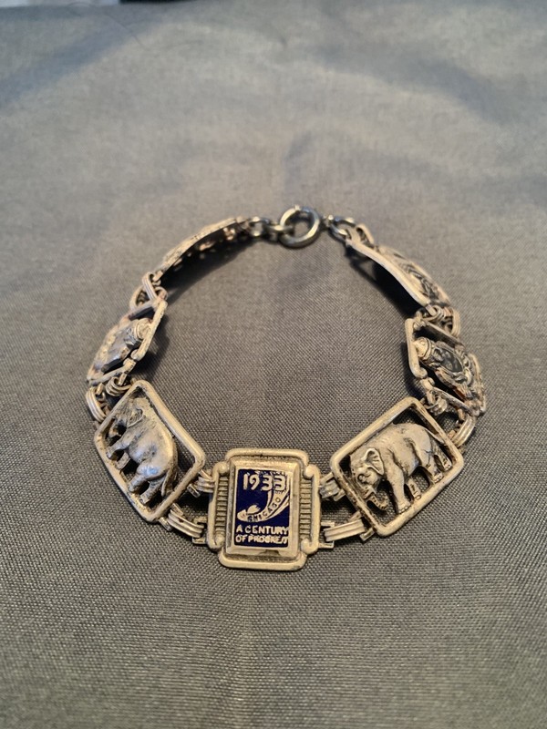 1934 Chicago Worlds Fair Silver Souvenir Bracelet  Elephants & Buddha