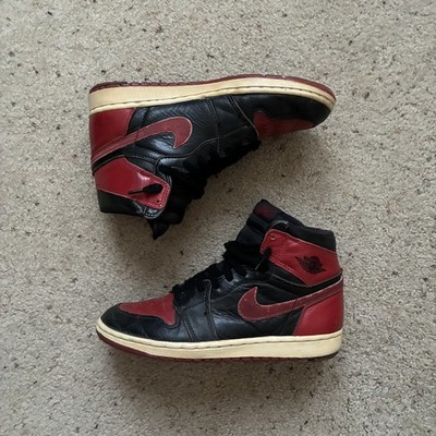 スニーカー NIKE AIR JORDAN 1 RETRO HIGH BLACK/RED s-l400.jpg