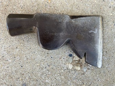 VINTAGE PLUMB CARPENTER'S HATCHET AXE HEAD