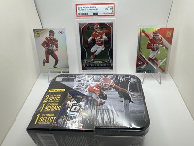 Patrick Mahomes II 20 Card Lot (2019 Panini Prizm PSA 8 #210) + Panini Optic Tin