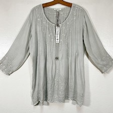 Solitaire Womens Size L Embroidered Pleated Tunic Top Boho-Hippie-Cottagecore