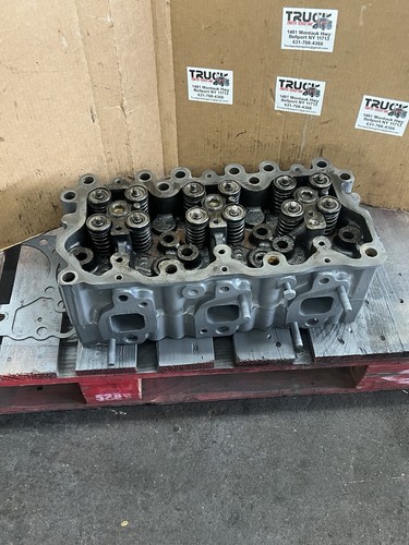 MACK E7 CYLINDER HEAD ASSEMBLY USED - PN 737GB