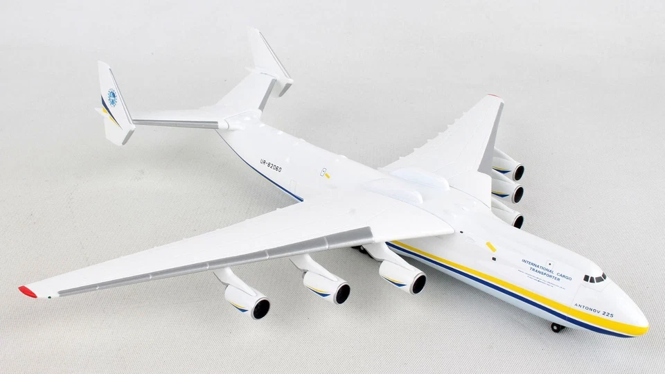Antonov Airlines Antonov An-225 Mriya UR-82060 Herpa HE562287 Scale 1:400 - Image 4 of 4