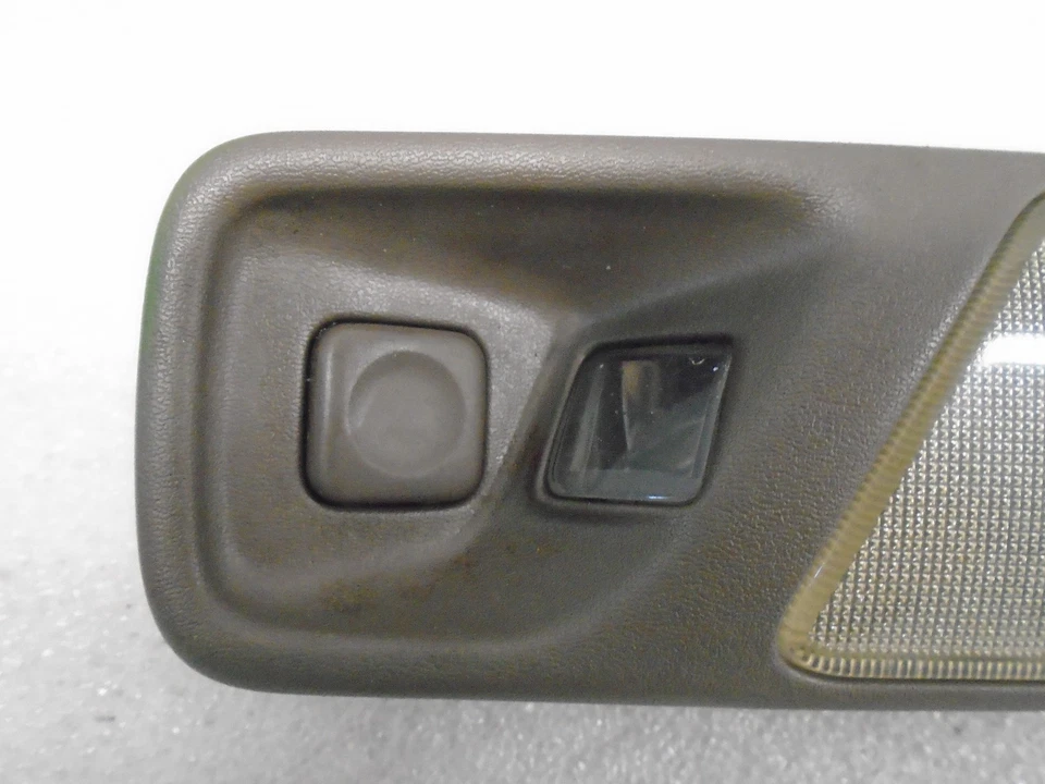 VI611235 91-93 LEXUS LS400 Conductor Izquierdo Trasero INTERIOR DOMO LUZ LÁMPARA OEM Foto 3 de 4