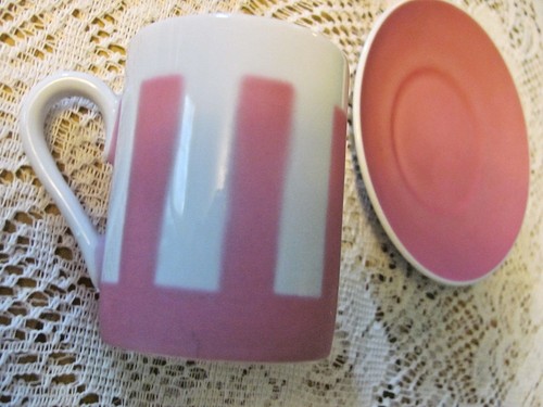 Lefton Demitasse rosa und weiß gestreift handbemalt Tasse und Untertasse Set #2994 - Bild 6 von 11