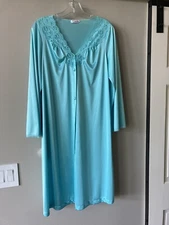 Vanity Fair Robe Peignoir Blue Knee Length Robe Size Small Vintage