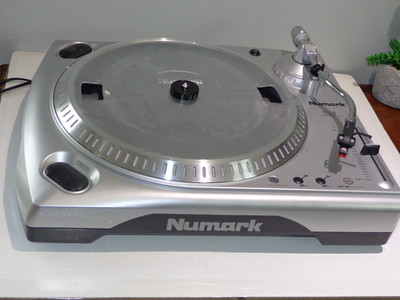 New in Box Numark TT USB Professional DJ Turntable with Cords & Paperwork