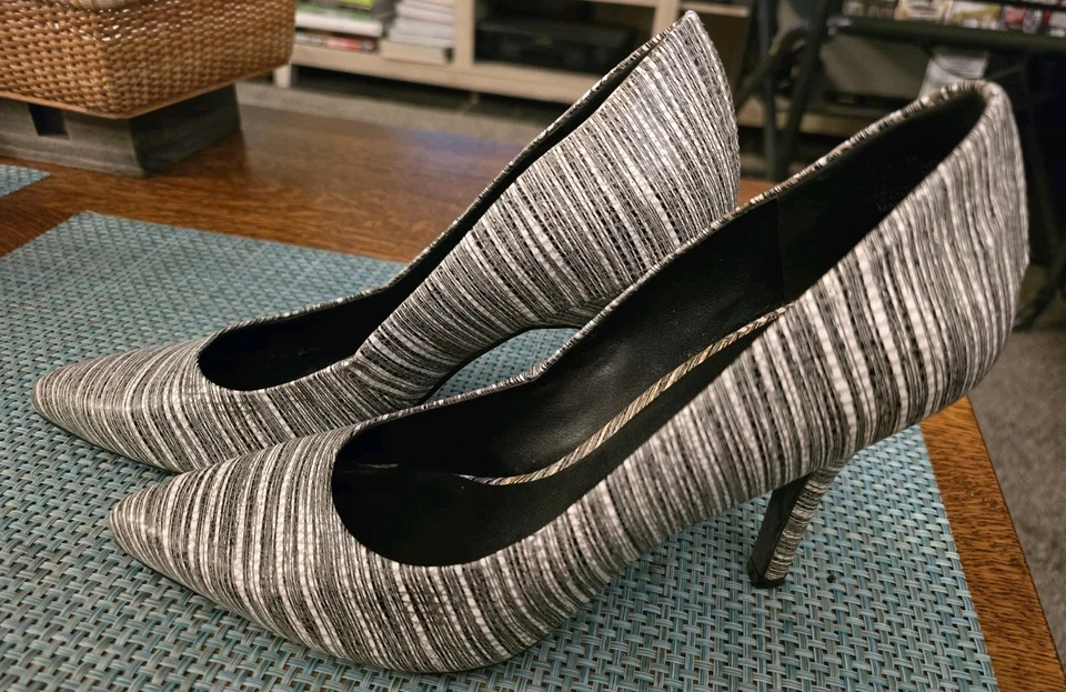 Nine West Black And White Pattern Stilettos heels Women Sz 8.5 M U.S. - Image 2 of 4