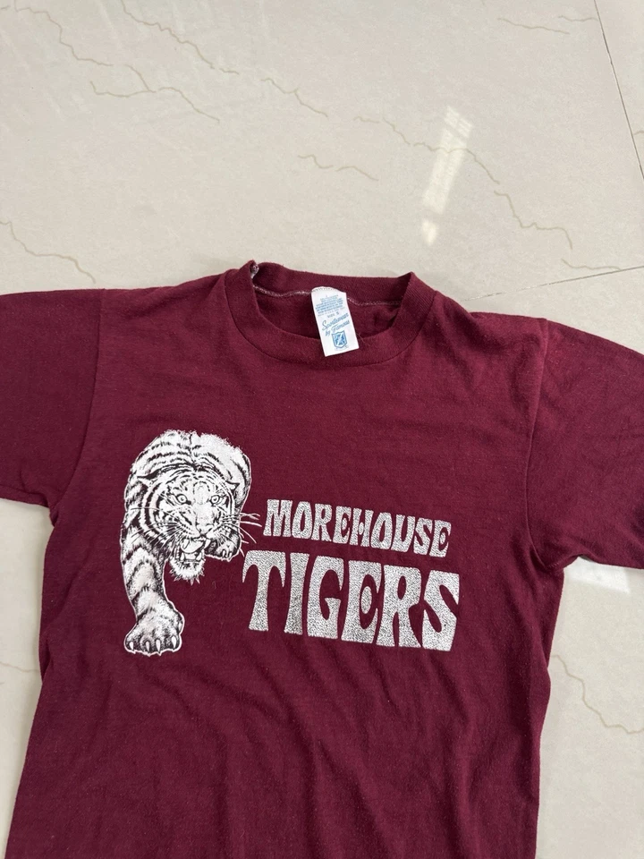 Camiseta vintage Morehouse Tigers anos 70 pequena mistura 50/50 marrom  - Imagem 2 de 4